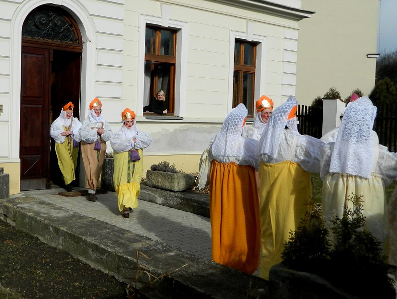 img00019.jpg