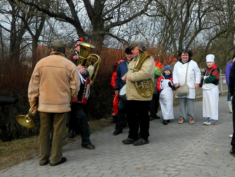 img00067.jpg
