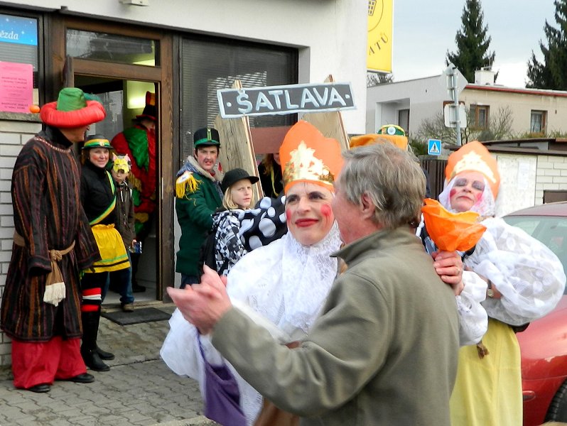 img00107.jpg