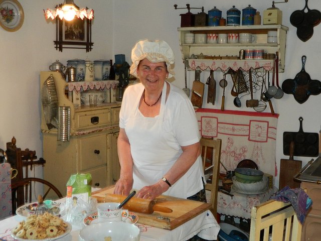 img00017.jpg