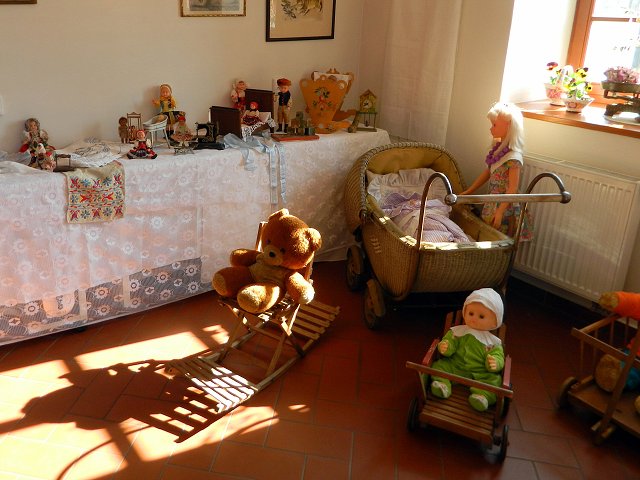 img00027.jpg