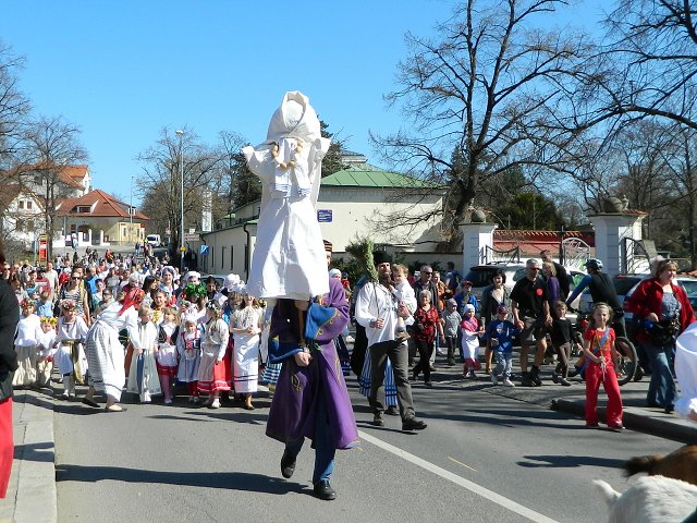 img00100.jpg