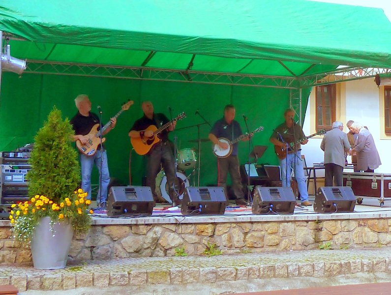 img00015.jpg