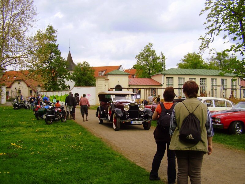 img00018.jpg